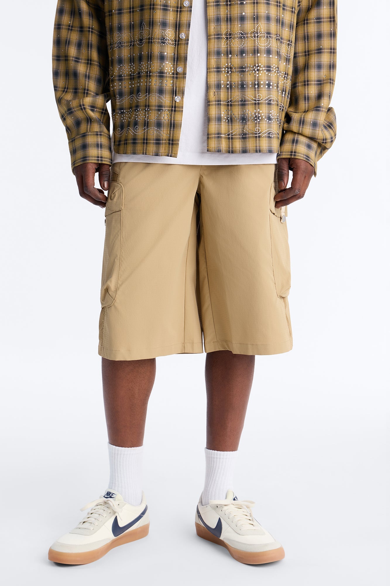 Relaxed Thirty Degree Mesh Outlay Tech Short - Tan image 1