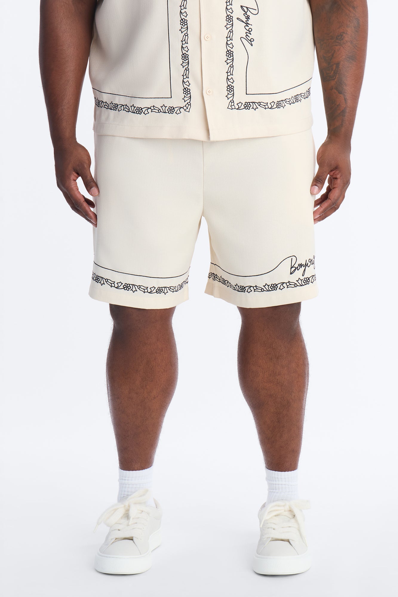 Relaxed St.Tropez Embroidered Short - Cream image 1