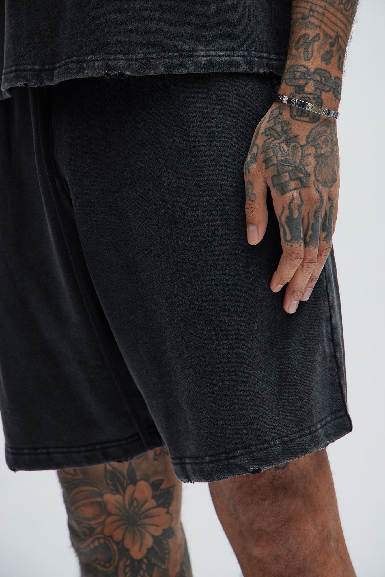 Tyson Heavy Wash Relaxed Shorts - Black Wash image 3