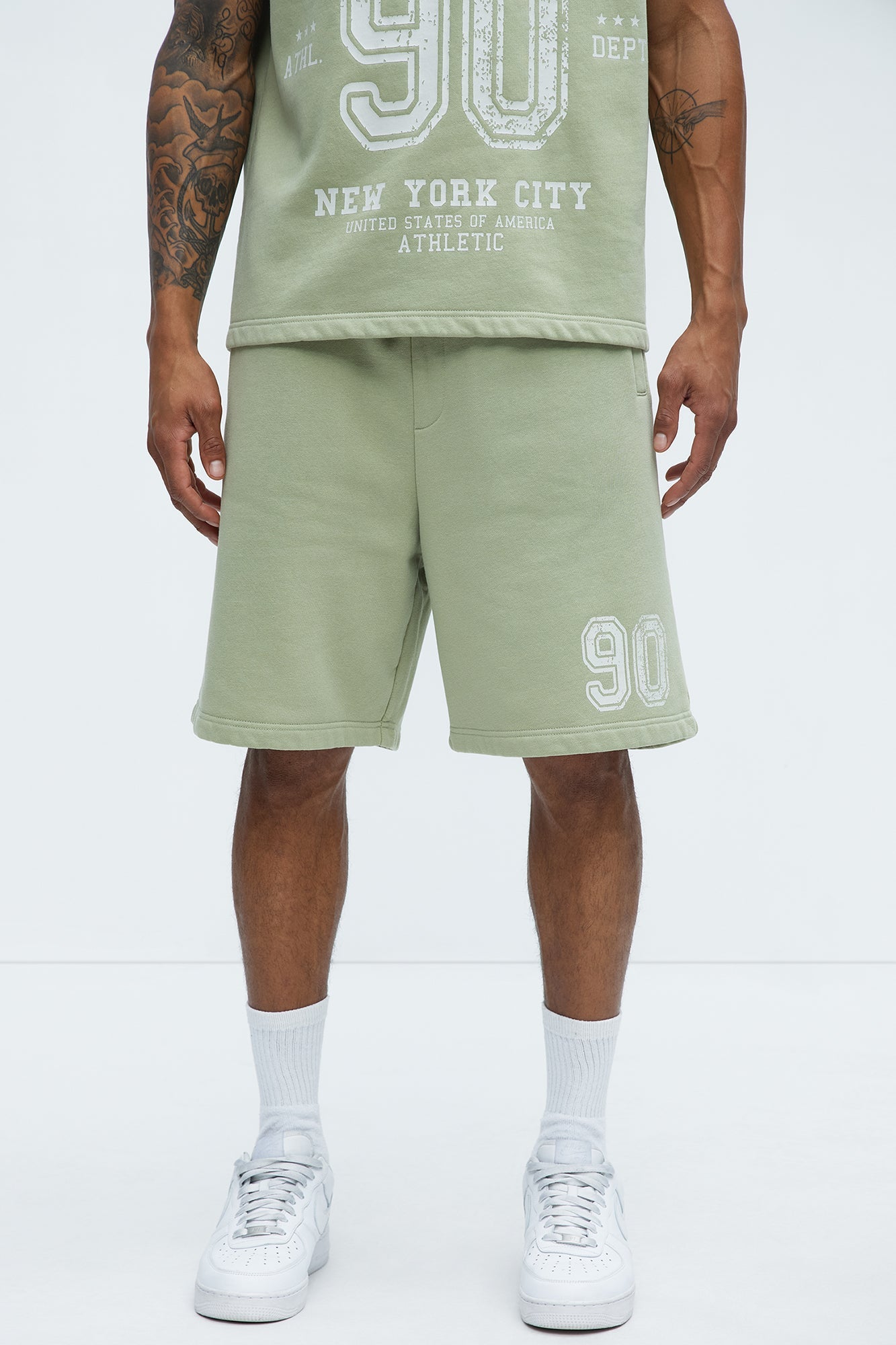 90s Sweatshorts - Green image 1