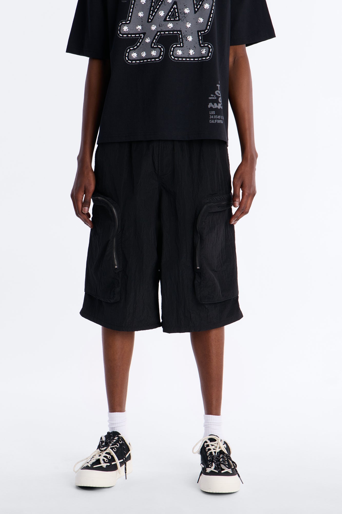 Baggy Oversized Pockets Tech Short - Black image 1