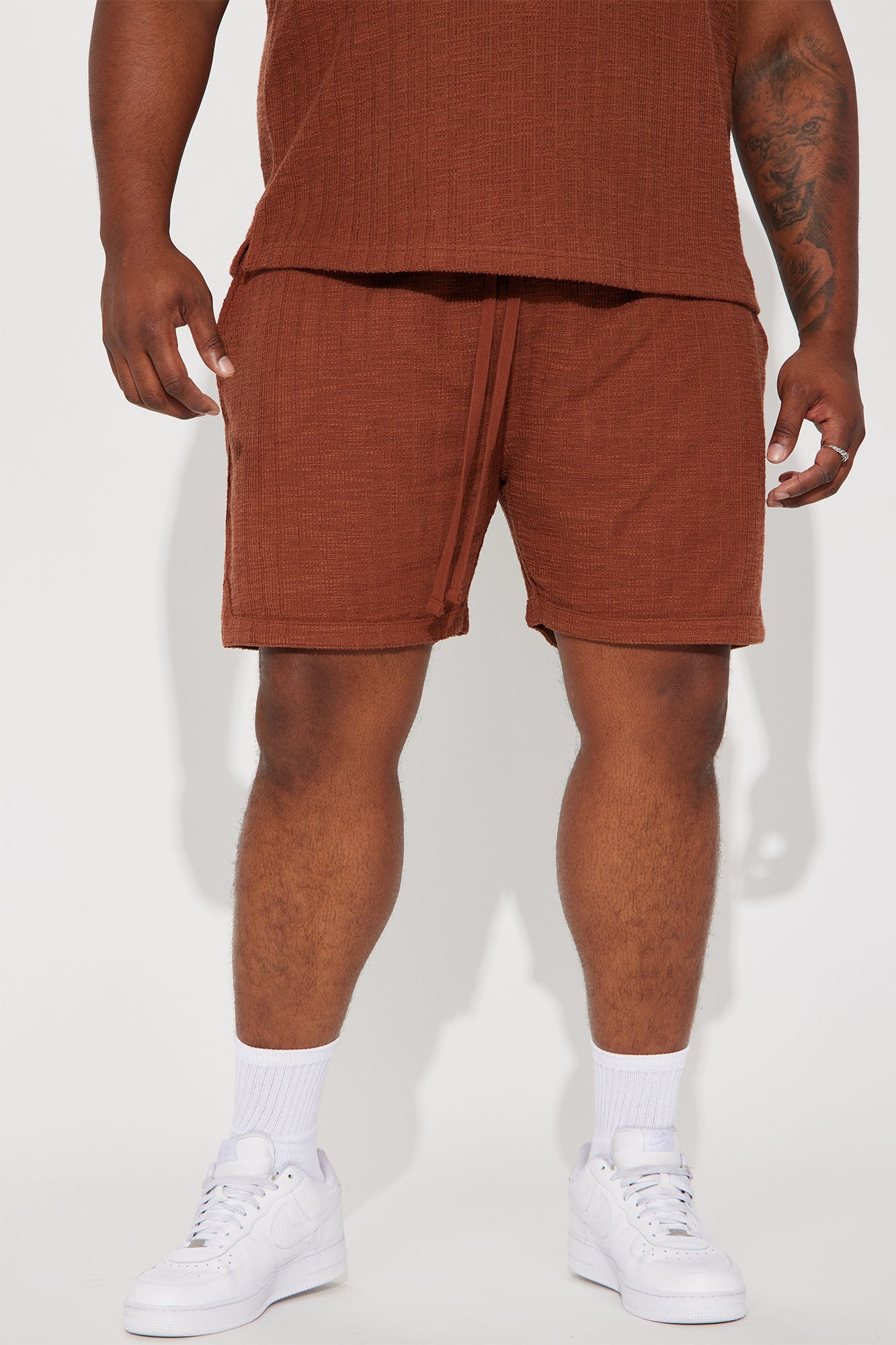 Dean Textured Short - Chocolate image 2