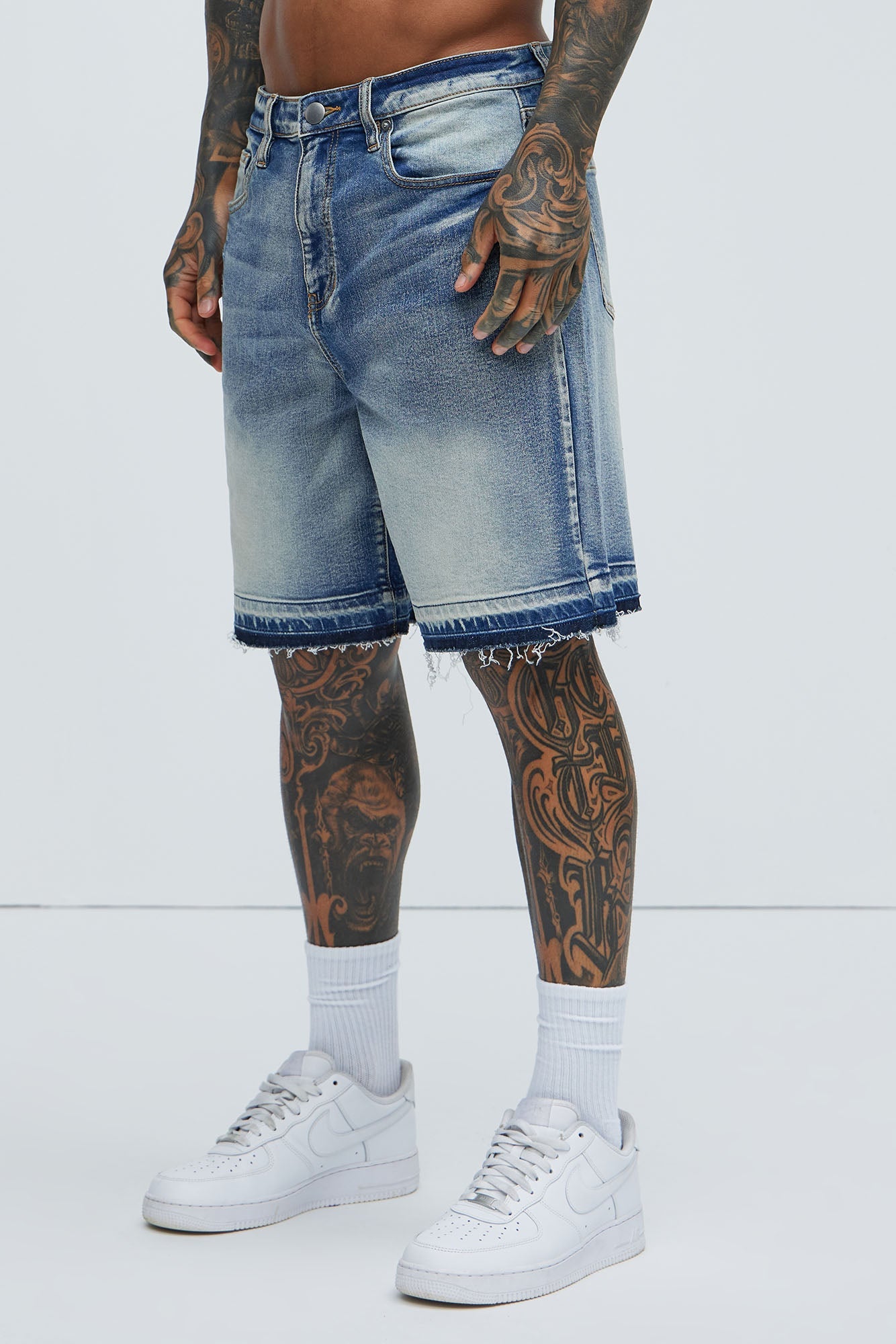 Run Around Relaxed Denim Shorts - Medium Wash image 3