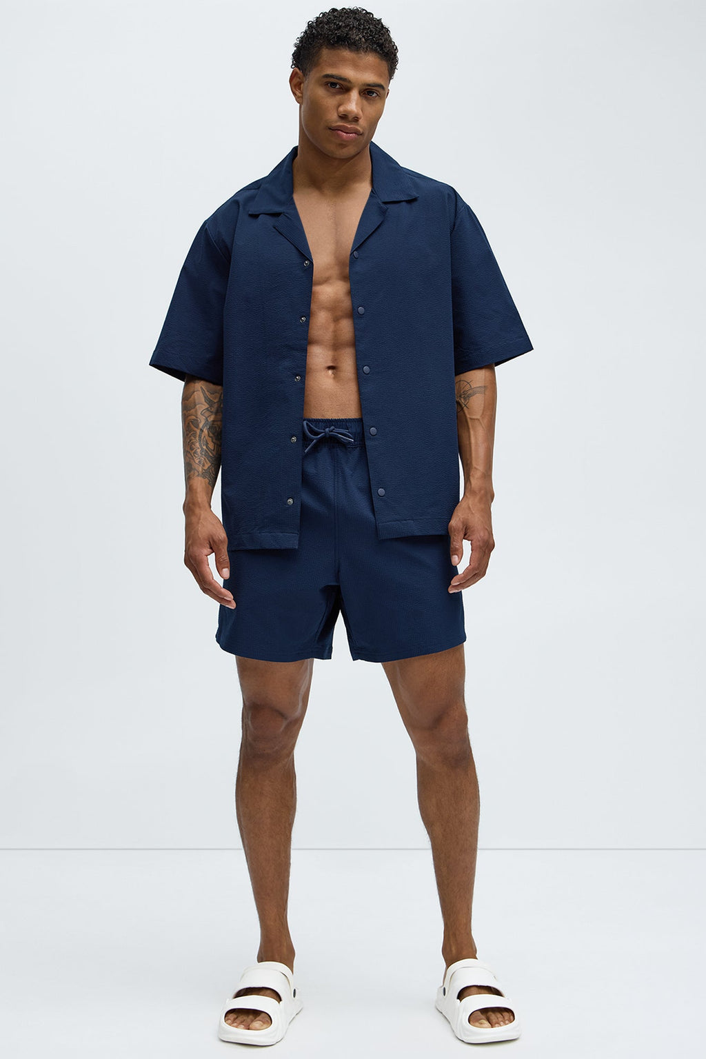 Seersucker Swim Trunk 6″ - Navy image 2