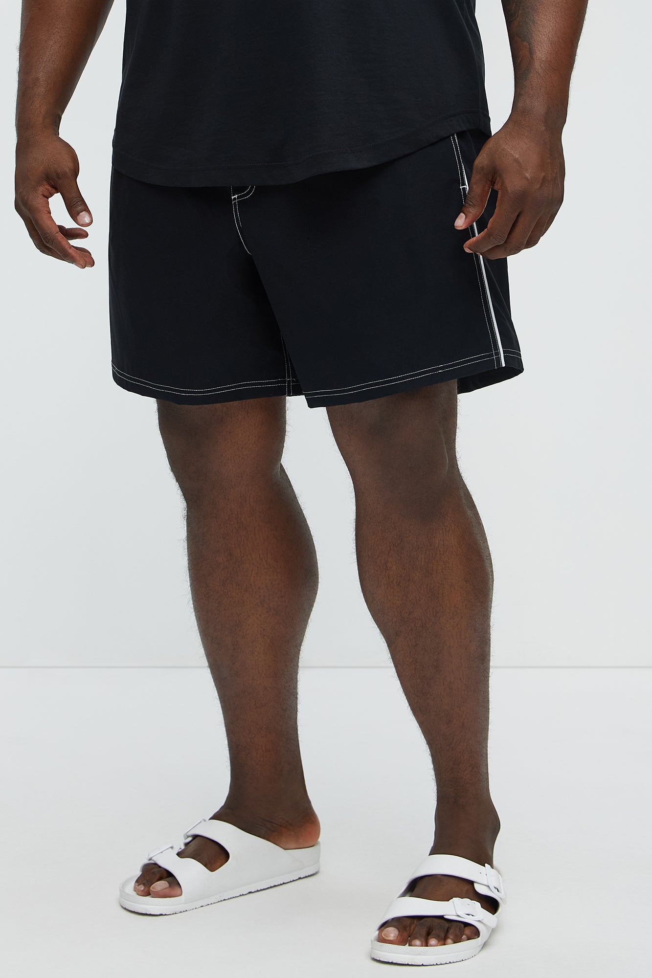 Contrasted Stitch Swim Trunk 7″ - Black image 4