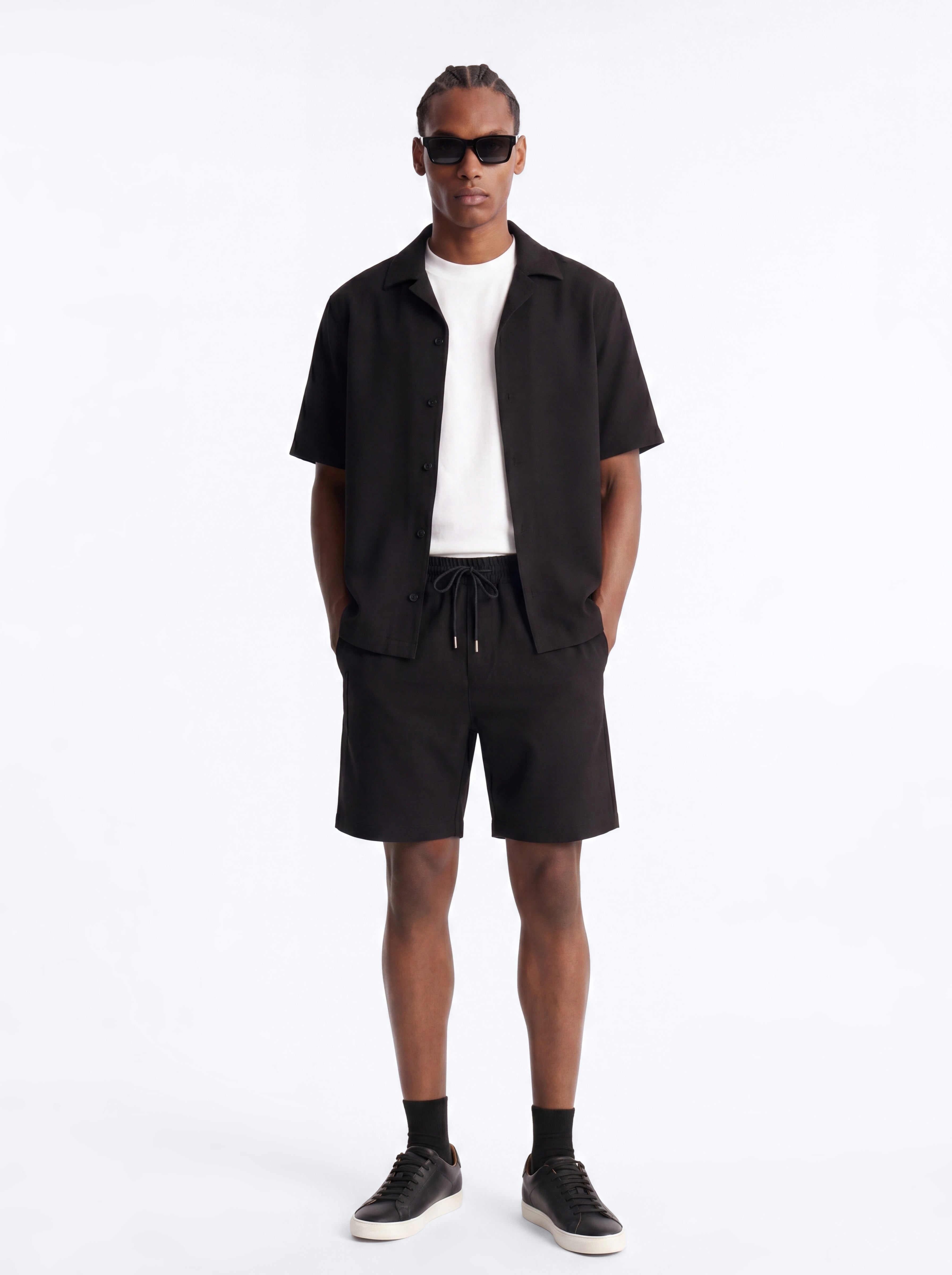 Modern Essential Classic Short - Black image 1