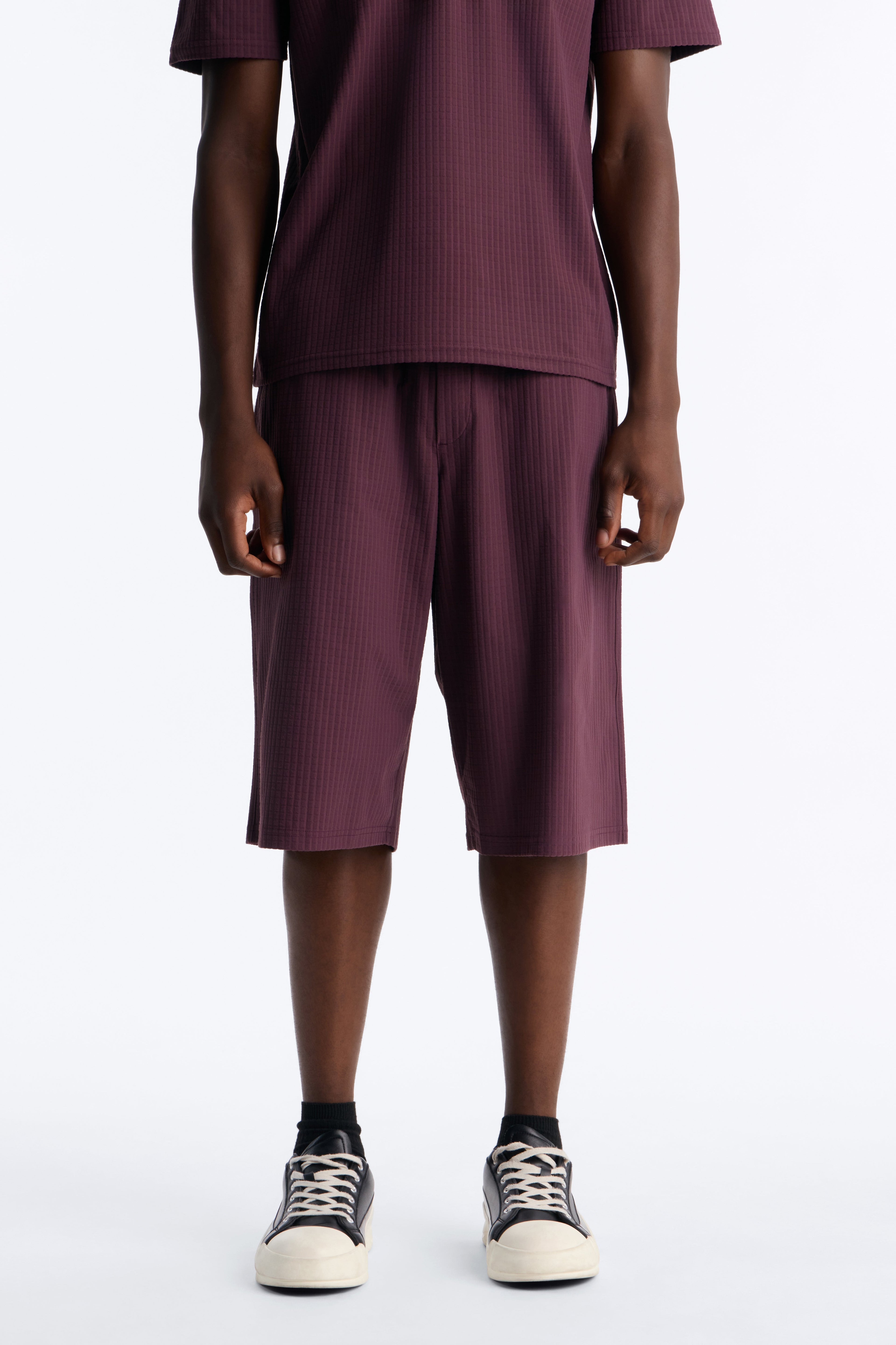 Terrance Textured Relaxed Short - Wine image 1