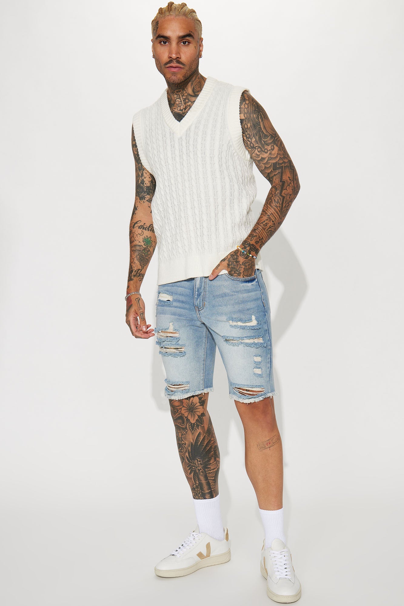 Back To It Distressed Raw Hem Slim Denim Shorts - Light Wash image 3
