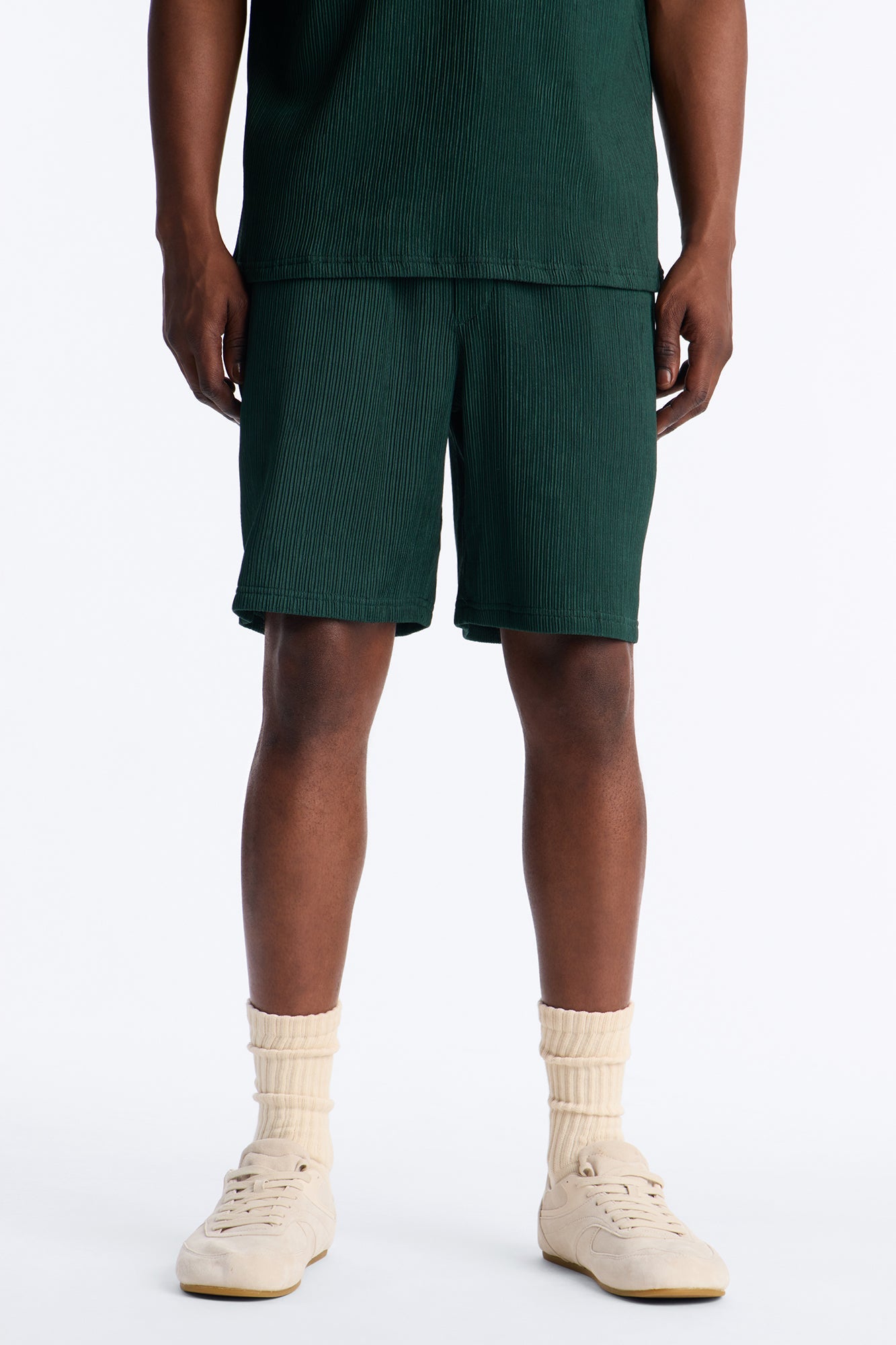Pure Form Plisse Relaxed Short - Hunter Green image 1