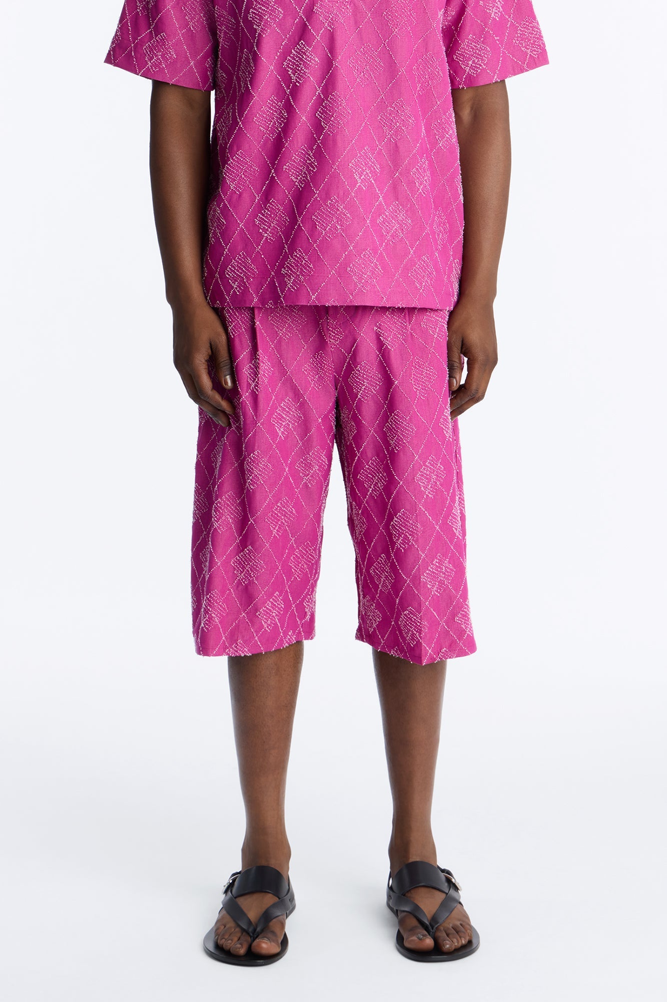 Baggy Diamond Frayed Jacquard Long Short - Magenta image 1