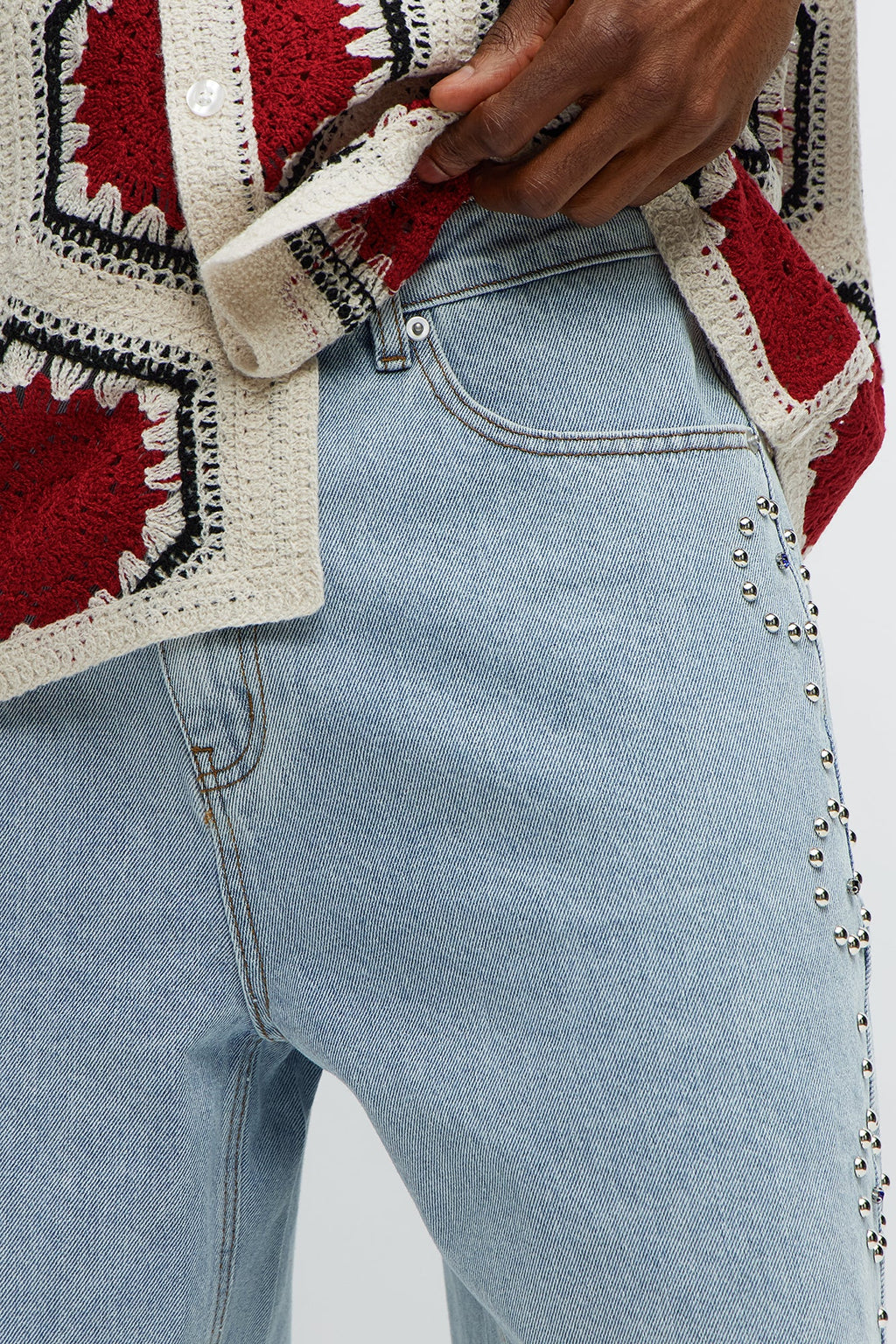 Relaxed Come In Clutch Studded Denim Shorts - Light Blue Wash image 4