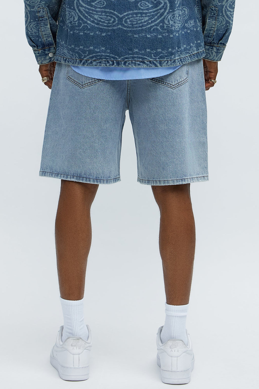 Relaxed Star Studded Denim Shorts - Light Blue Wash image 4