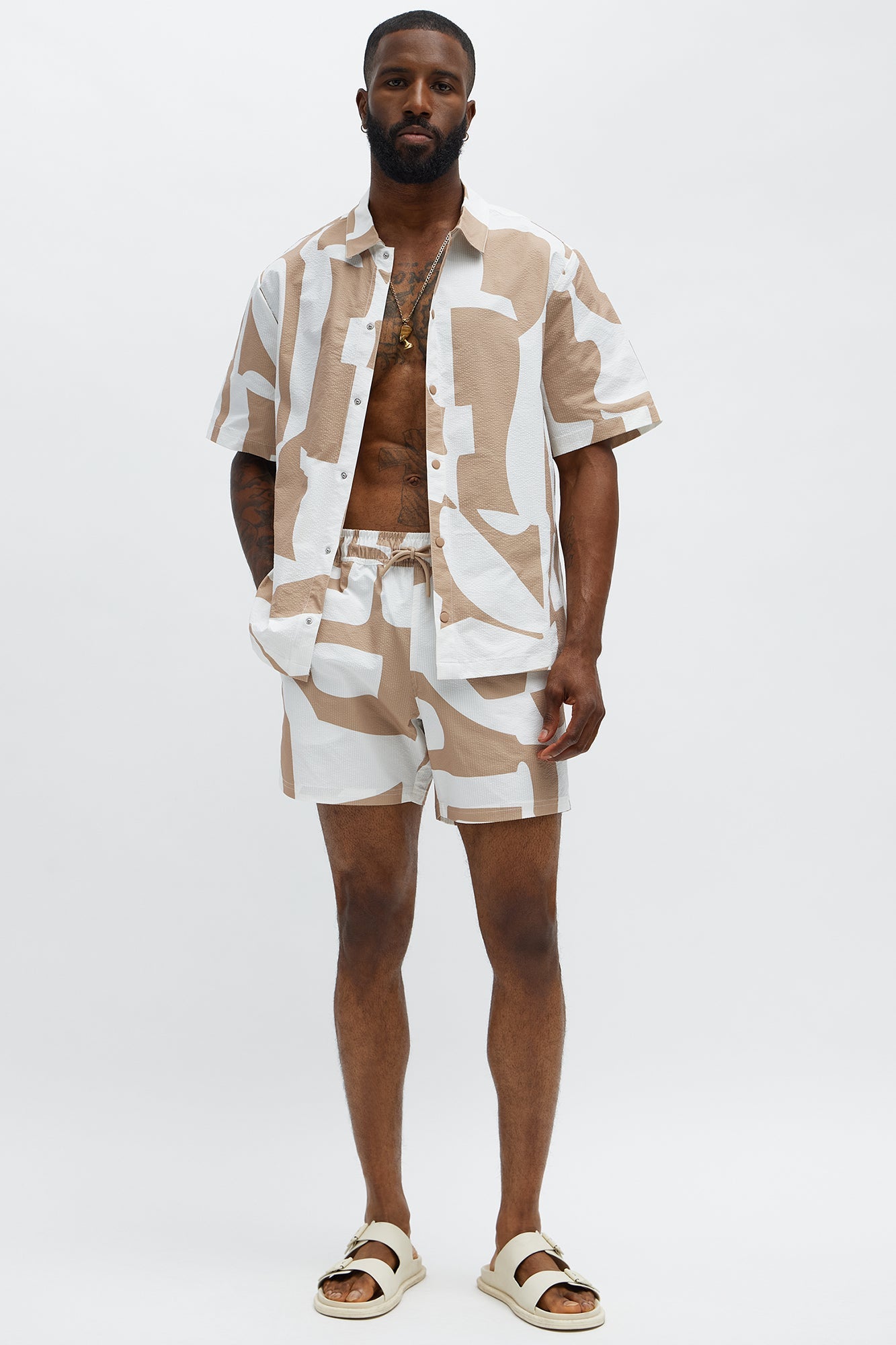 Seersucker Abstract Geo Printed Swim Trunk 6″ - Tan/Multi image 2