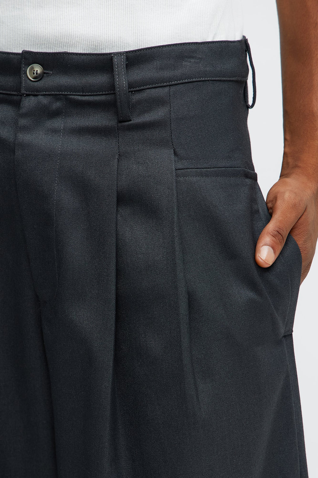 Baggy Pleated Street Car Trouser Short - Charcoal image 3