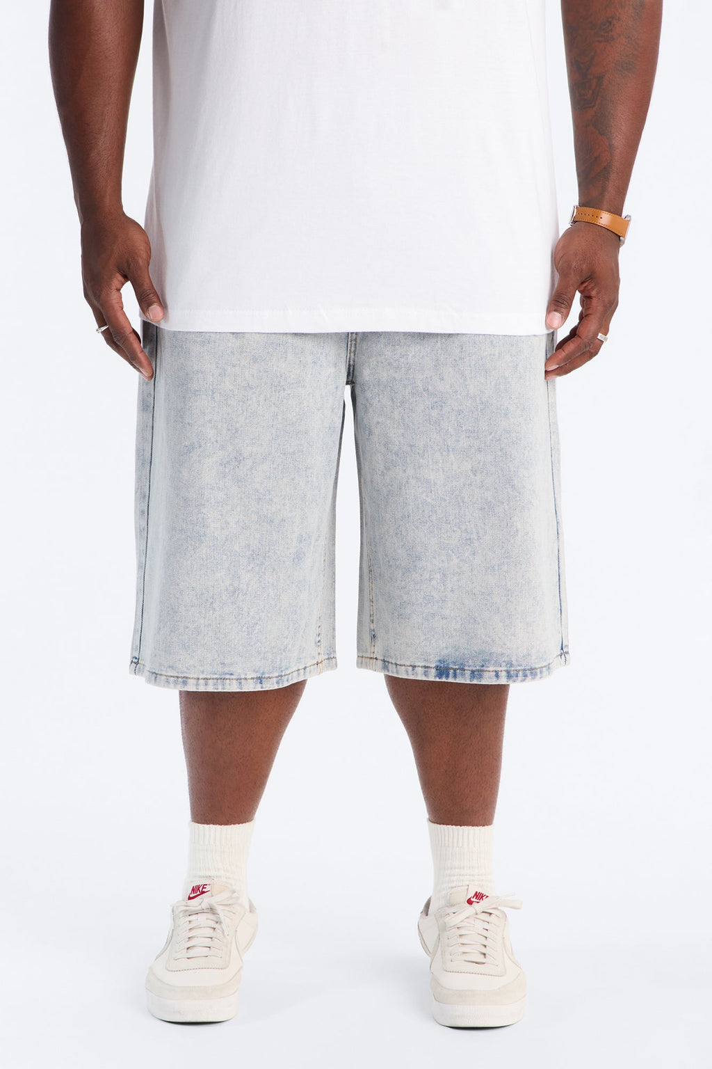 Miracle Wash Baggy Denim Short - Light Wash image 1