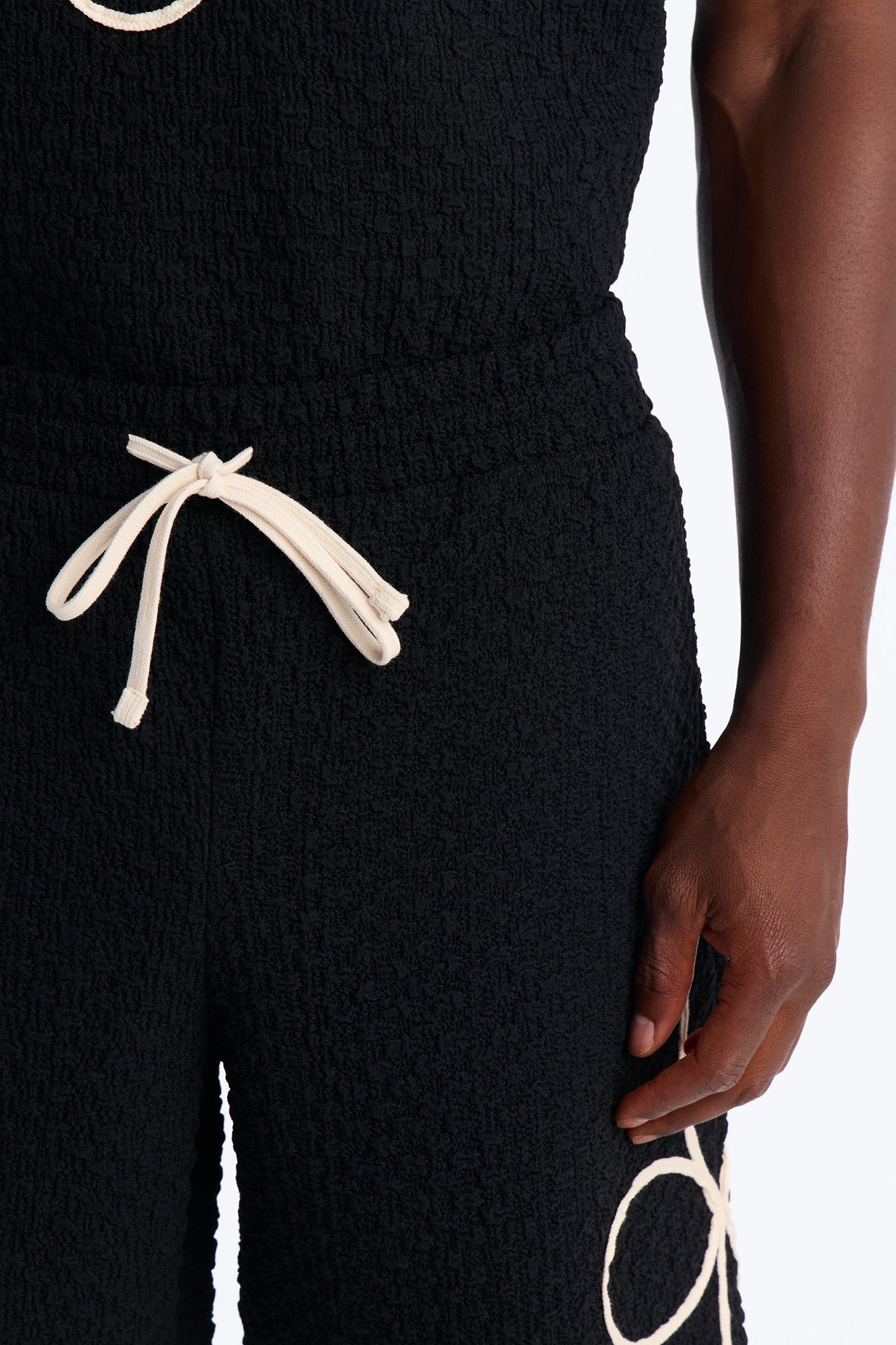 Relaxed Soho Weave Applique Textured Short - Black/combo image 3