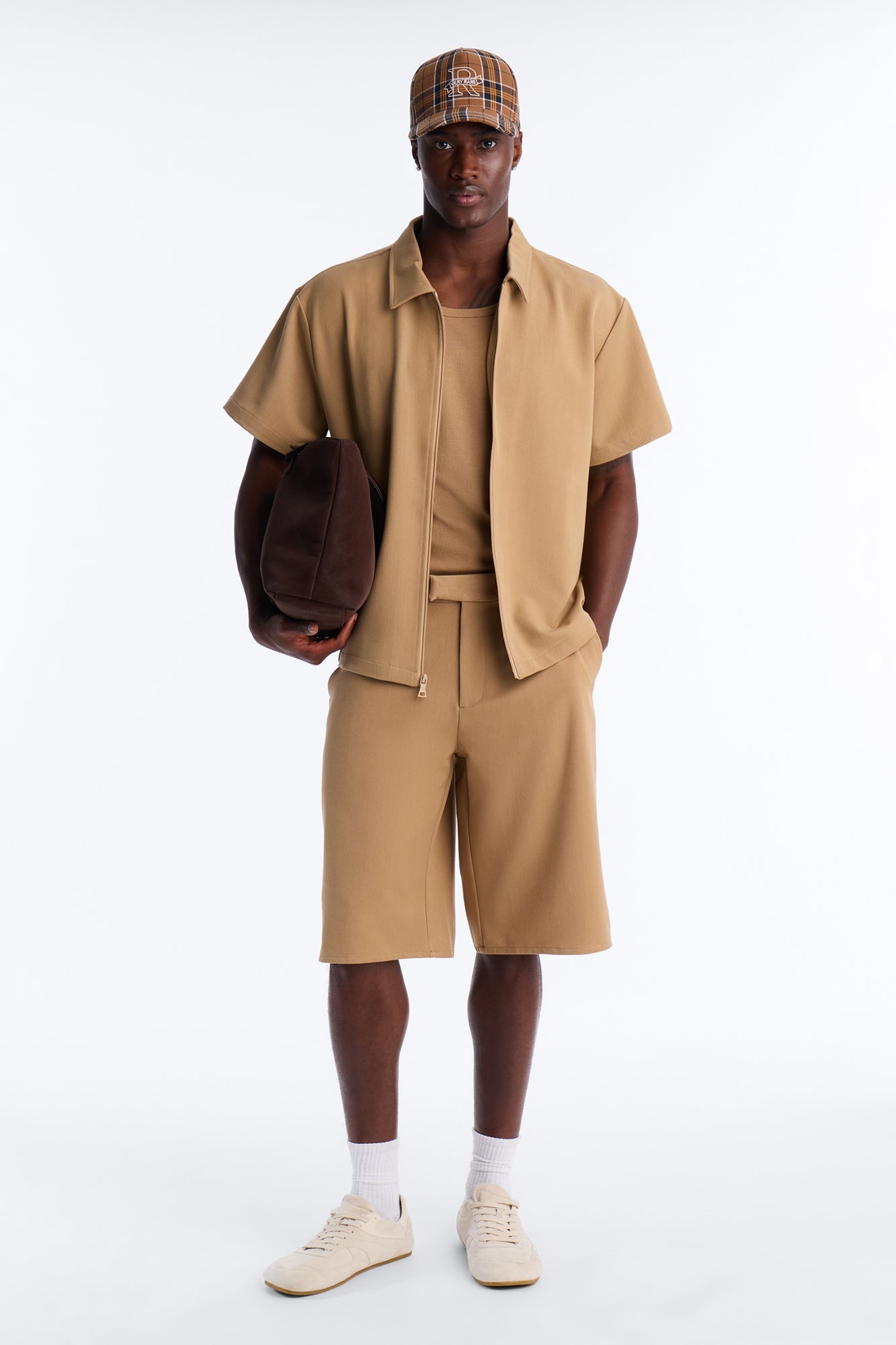 Ventura Tailored Relaxed Short - Brown image 1