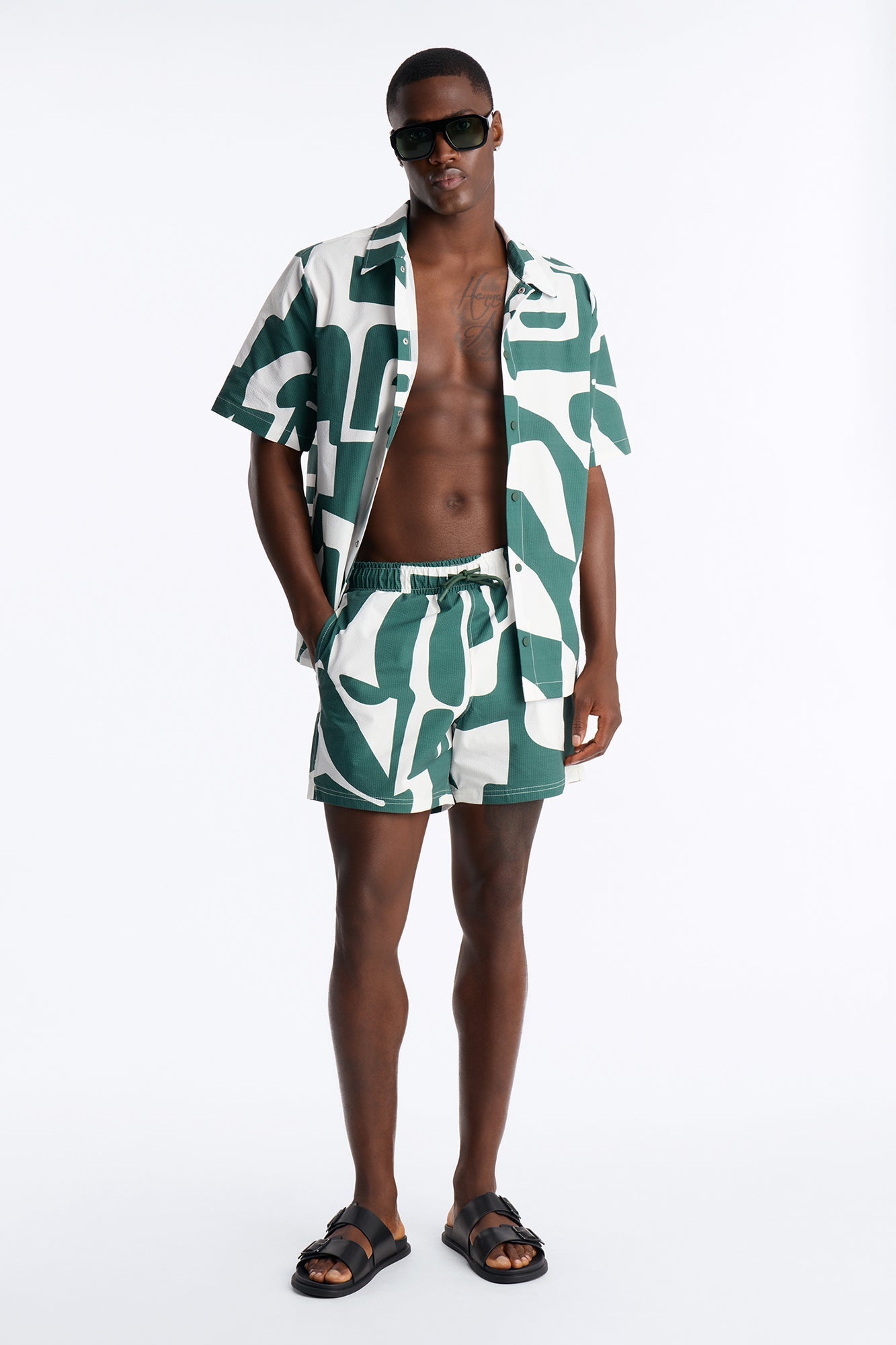 Seersucker Abstract Geo Printed Swim Trunk 6″ - Green/combo image 1