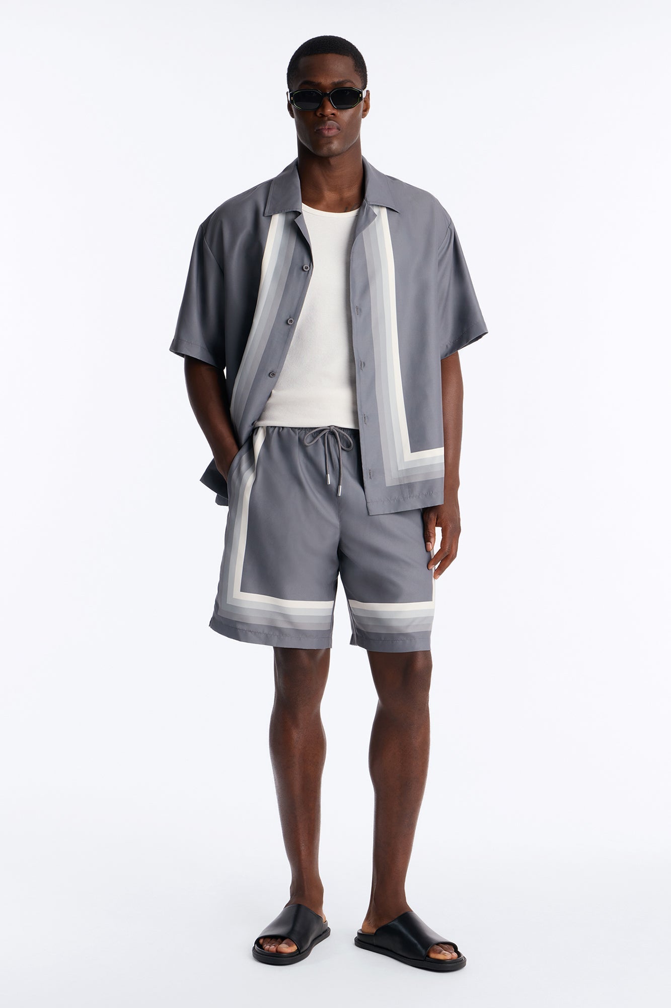 Level Up Relaxed Short - Grey/combo image 1